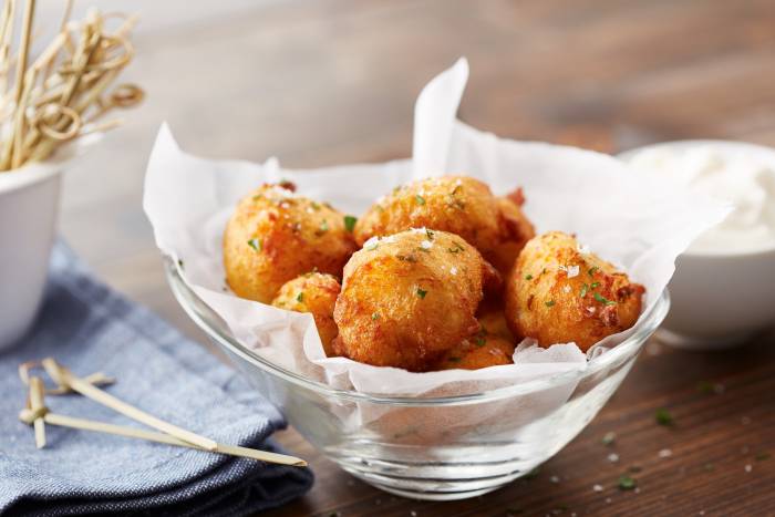 BUÑUELOS DE BACALAO (Pasta choux)