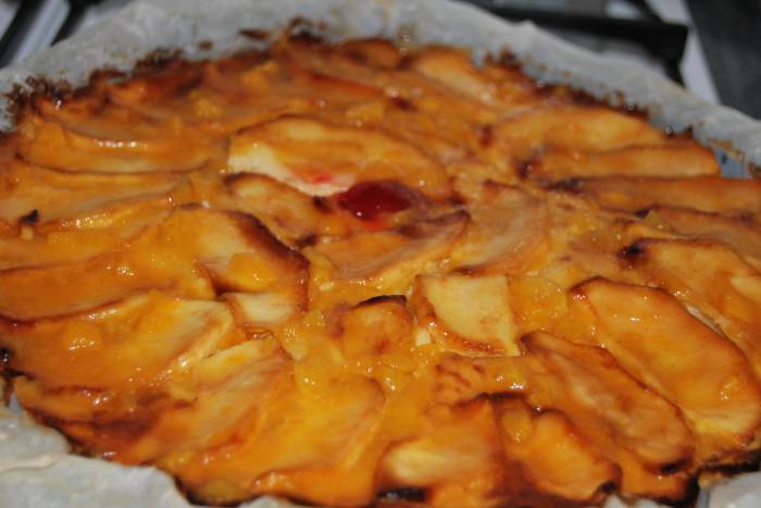 Tarta de manzana con flan