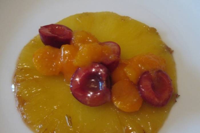 Piña caramelizada