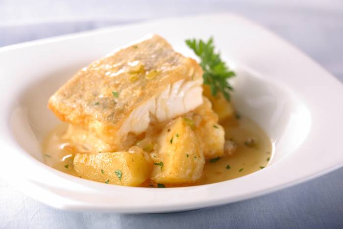 Lomo de bacalao con patatas