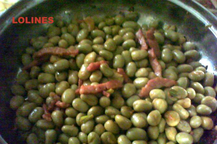 Habas con sobrasada
