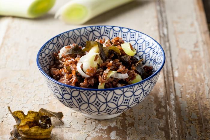 Arroz con algas y puerro