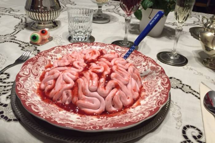 “La cena del señor Lecter”: Bizcocho con dulce de leche y crema de mantequilla