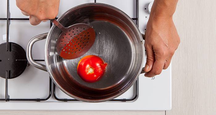 Pelar los tomates de forma sencilla